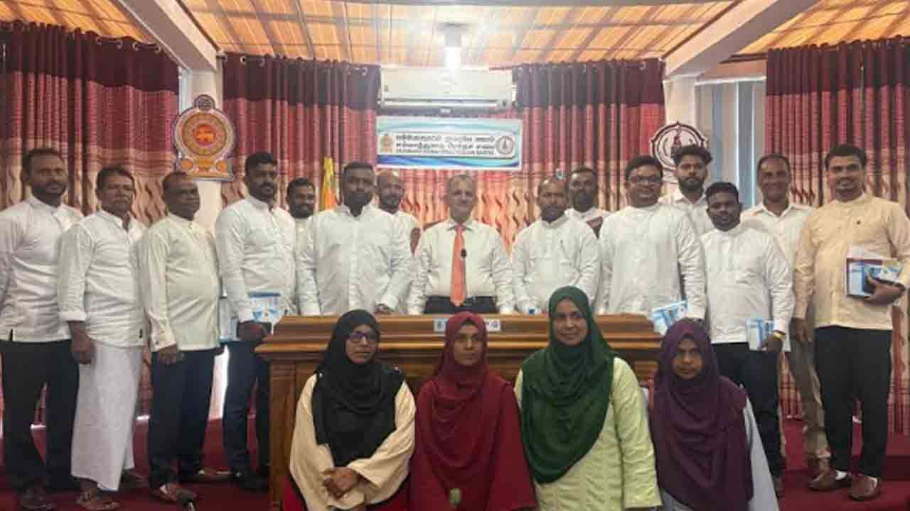 சம்மாந்துறை  பிரதேச சபையின் கன்னி அமர்வு  