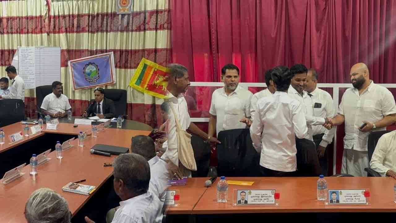 மண்முனைப்பற்று பிரதேச சபைக்கு புதிய தவிசாளர்!
