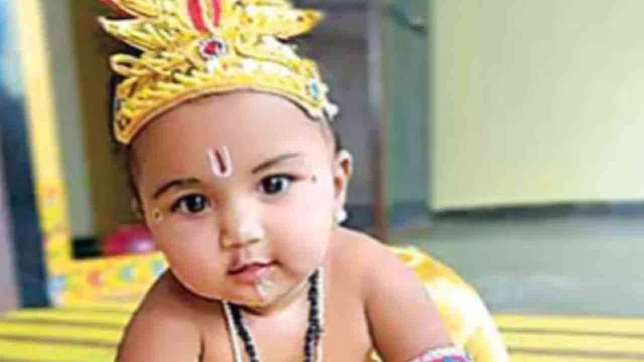 சொந்த வீடு வாங்கிய 10 மாத குழந்தை!