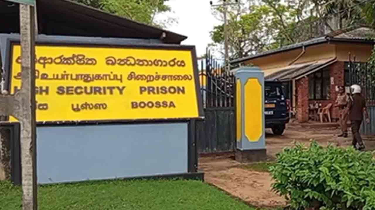 பூசா சிறைச்சாலையில் அமைதியின்மை: சிறைச்சாலை அத்தியட்சகர் காயம்