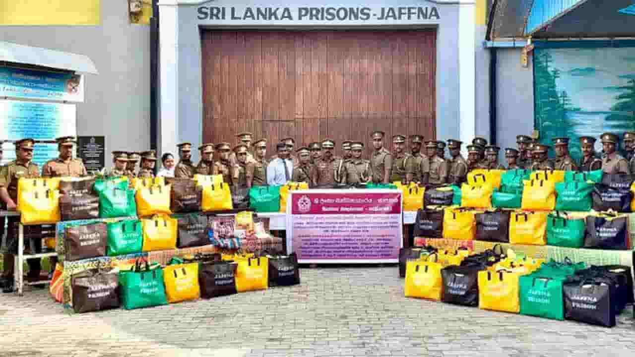 அனர்த்தத்திற்கு உள்ளானவர்களுக்கு யாழ் சிறையின் நிவாரண உதவி