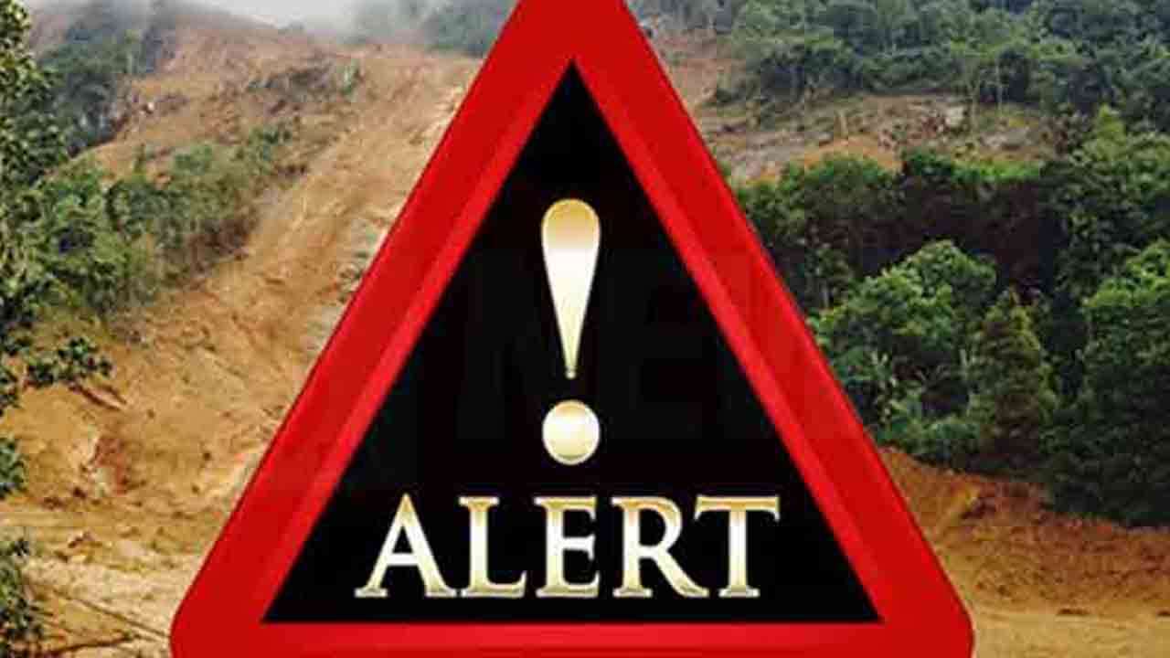 2 மாவட்டங்களுக்கு மண்சரிவு அபாய சிவப்பு எச்சரிக்கை