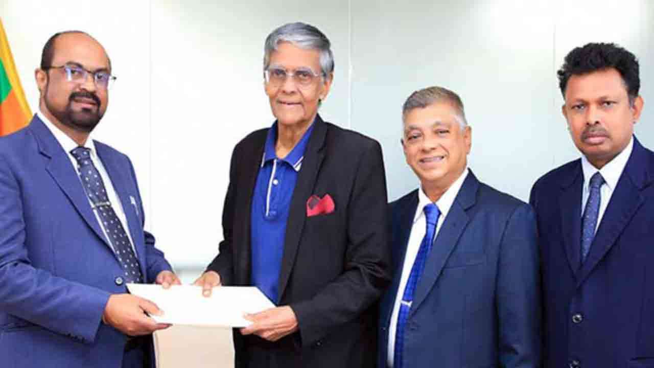 தேசிய மின்சாரக் கொள்கை வரைவு அமைச்சரிடம் கையளிப்பு