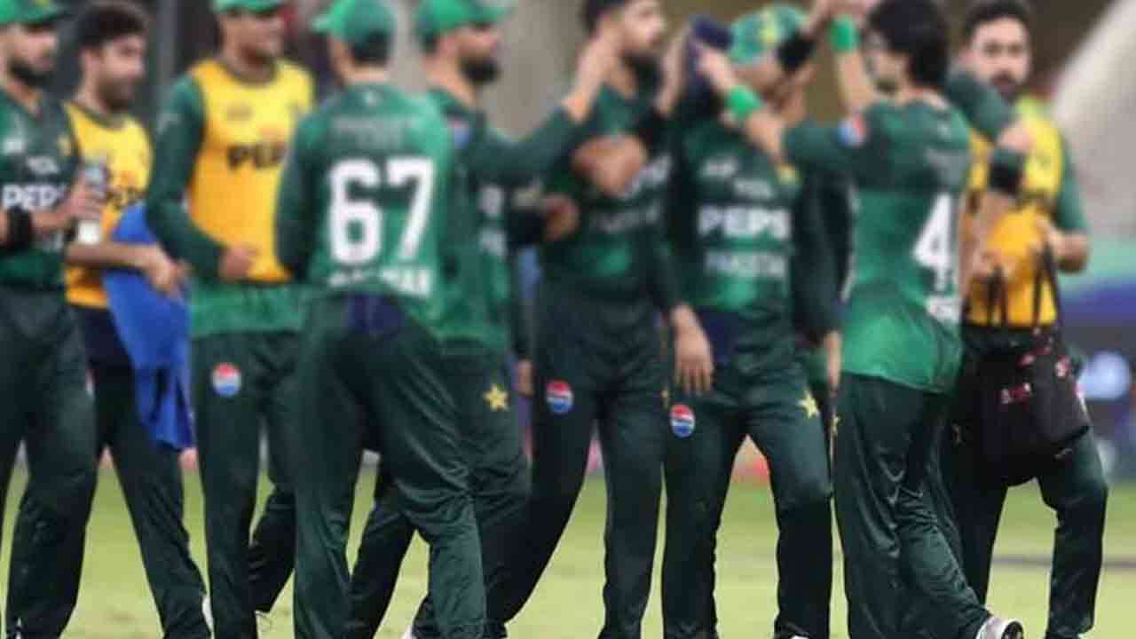 இலங்கைக்கு எதிரான பாகிஸ்தான் குழாம் அறிவிப்பு