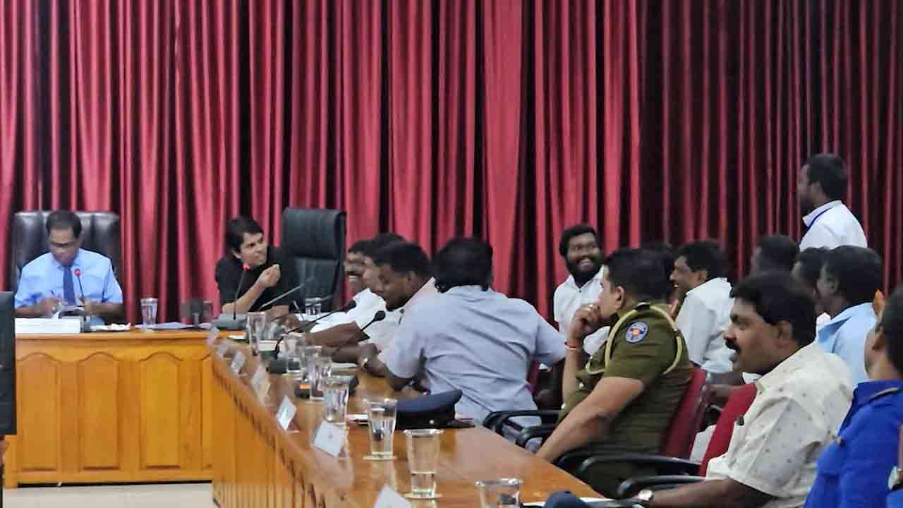 பழுதடைந்த அப்பிள் ஐபாட்டினை காட்டி இழப்பீட்டு காசு வாங்கினேன்!