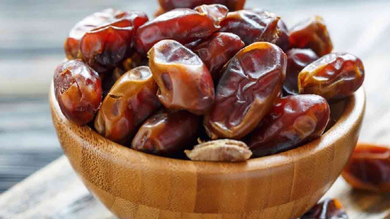 இறக்குமதி பேரீச்சம்பழத்துக்கு வரிச்சலுகையை வழங்க தீர்மானம் 