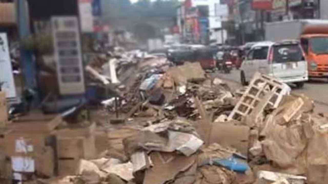 அனர்த்தத்தினால் பாதிக்கப்பட்ட தொழிலதிபர்களுக்கு கடன் உதவி