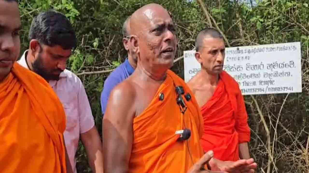 தையிட்டிக்கு விஜயம் செய்த நயினாதீவு விகாராதிபதி