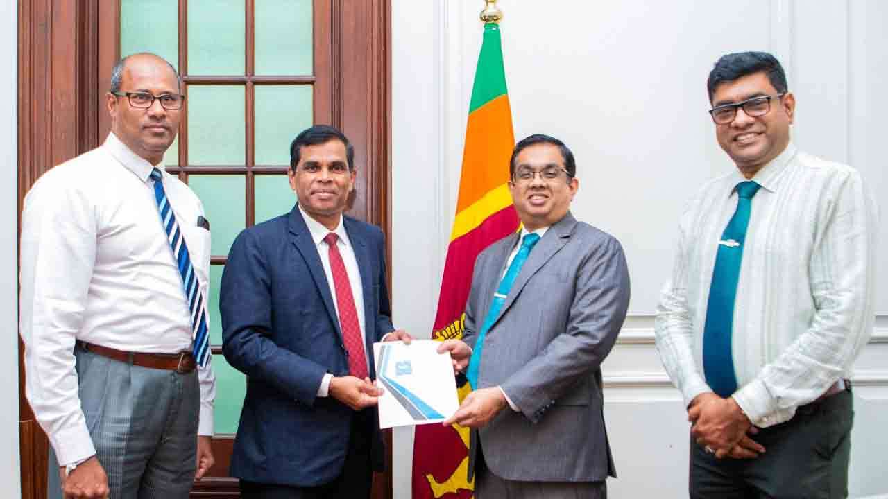 ‘Rebuilding Sri Lanka’ நிதியத்திற்கு TRC நிதி நன்கொடை 