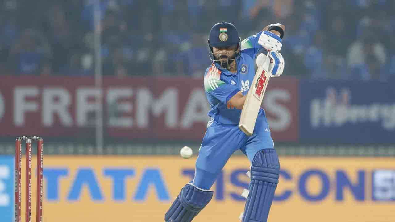 சச்சினை பின்னுக்கு தள்ளி புதிய சாதனை!