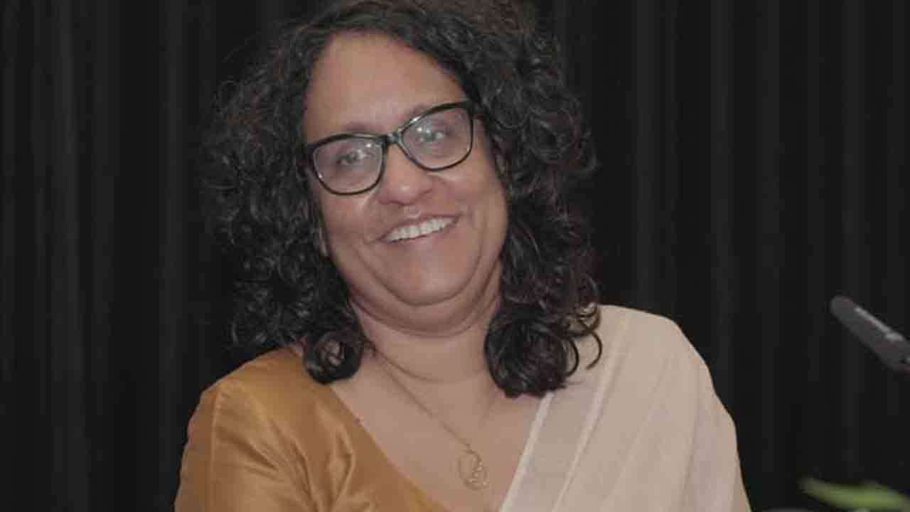 கல்வி மறுசீரமைப்பு  நிறுத்தப்படாது