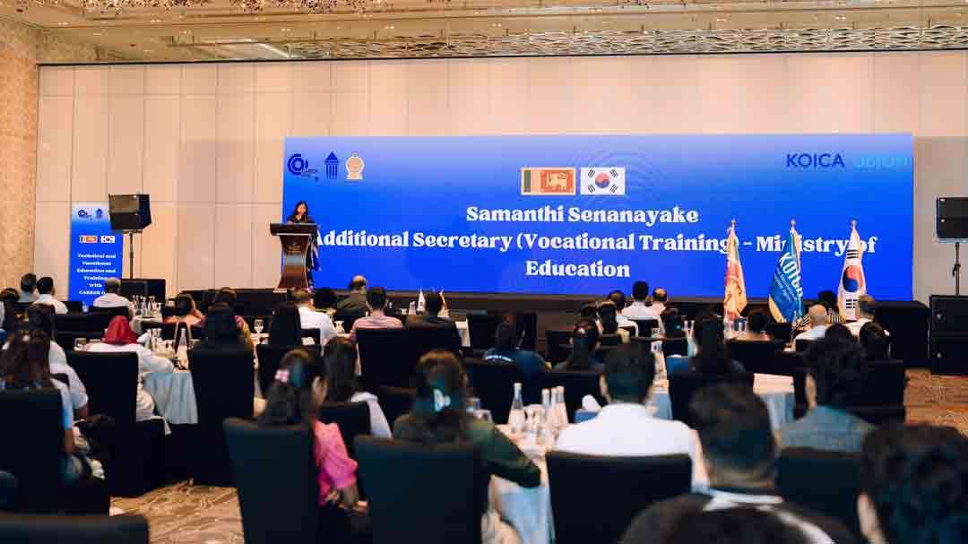 தொழில்நுட்ப மற்றும் தொழிற்கல்வி (TVET) துறையை வலுப்படுத்தும் ‘CAREER ONE’ (www.careerone.gov.lk) டிஜிட்டல் தளம் குறித்த விழிப்புணர்வுத் திட்டம்