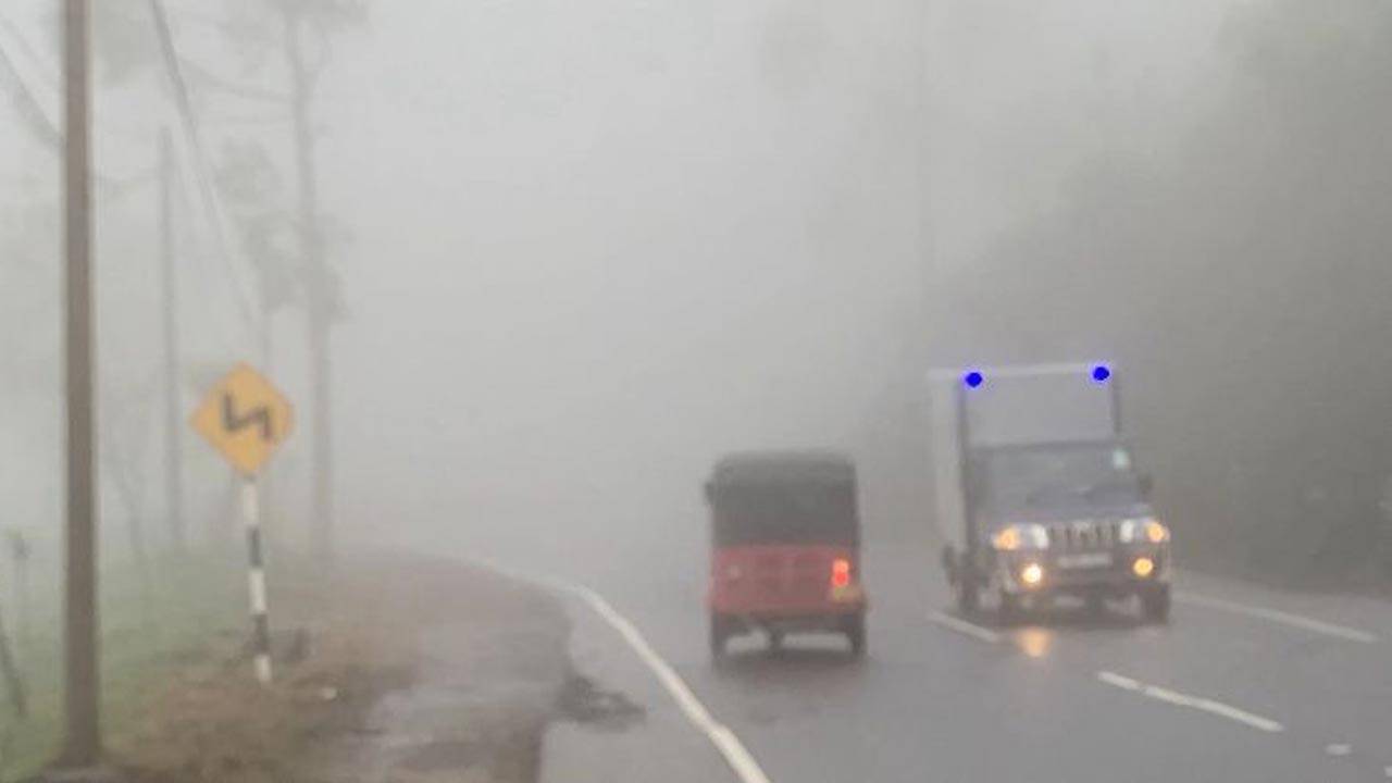 நுவரெலியாவில் கடும் பனிமூட்டம் - சாரதிகளுக்கு விசேட அறிவுறுத்தல்