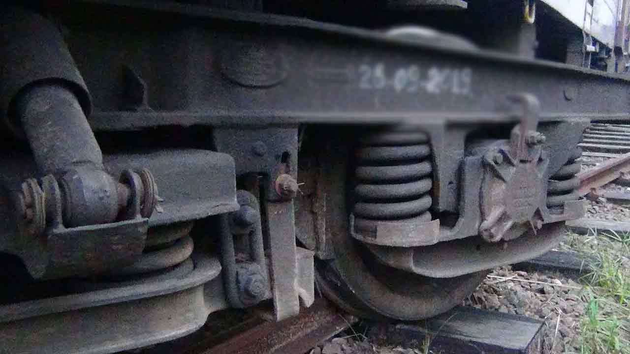 புகையிரதம் தடம்புரள்வு