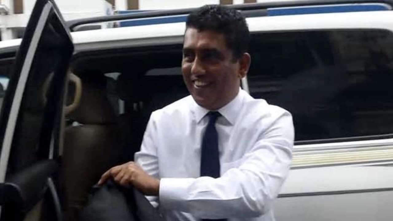 மீளப் பெறப்பட்ட ஜொன்ஸ்டனின் மனு!