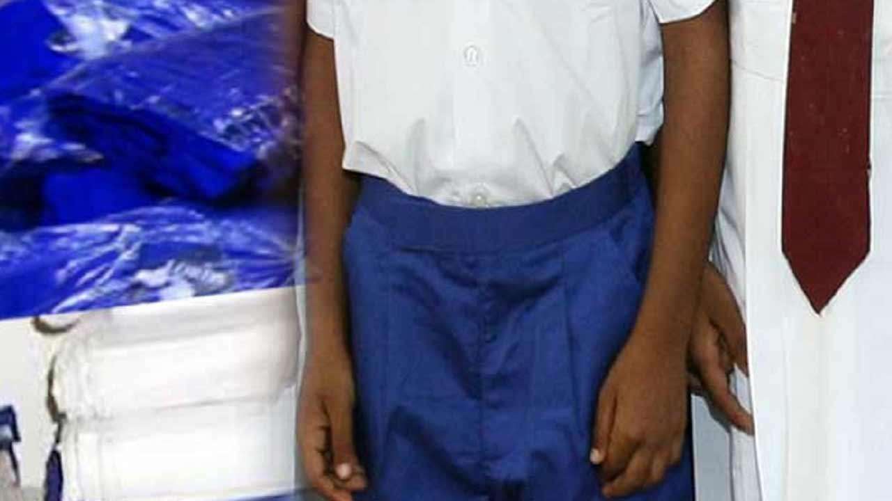 பாடசாலை சீருடை தொடர்பில் வௌியான தகவல்