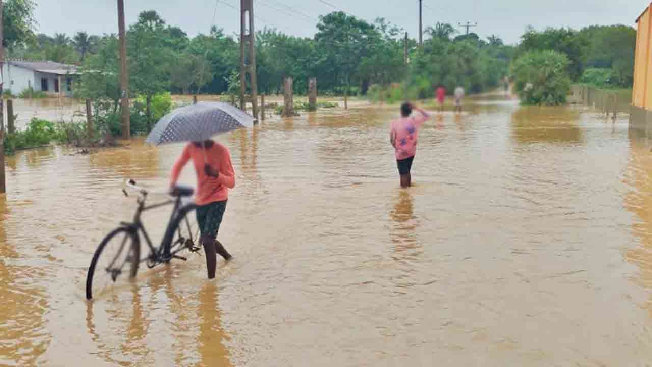 721 குடும்பங்களைச் சேர்ந்த 2,476 பேர் பாதிப்பு!
