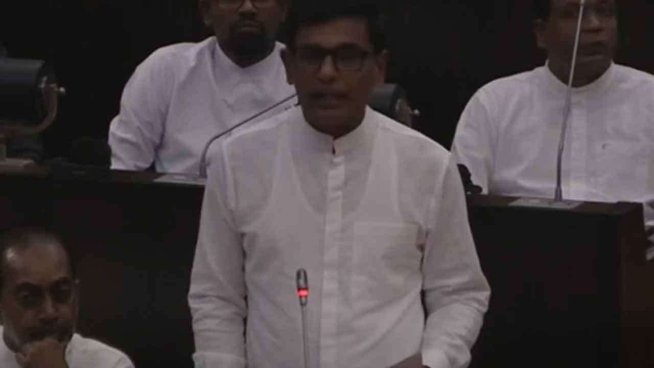 மாவீரர் நாள் நினைவேந்தல் தொடர்பில் அமைச்சர் விளக்கம்
