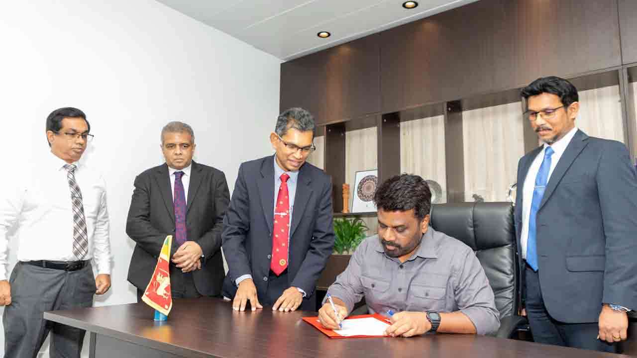 டிஜிட்டல் பொருளாதார அமைச்சராக கடமைகளைப் பொறுப்பேற்றார்  ஜனாதிபதி