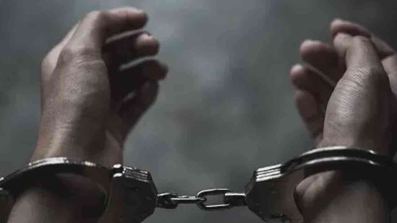 8 இந்திய மீனவர்கள் கைது!