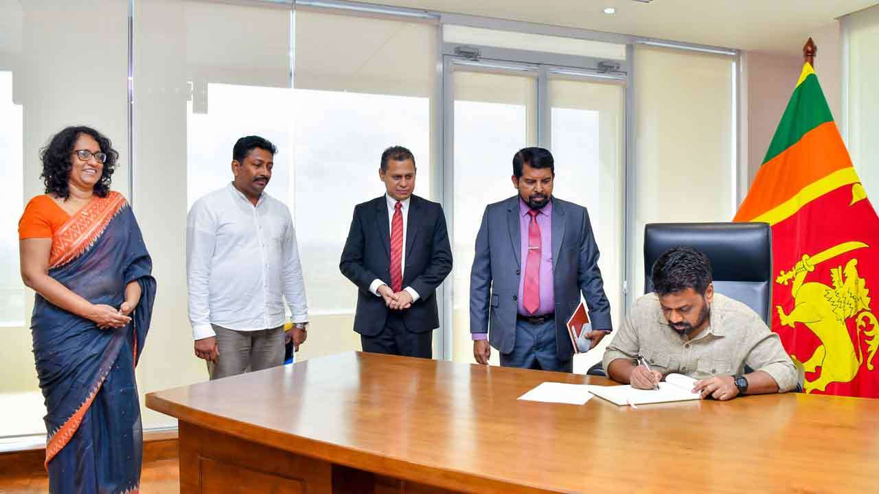அரச சேவை தொடர்பில் அரசாங்கத்தின் தீர்மானம்