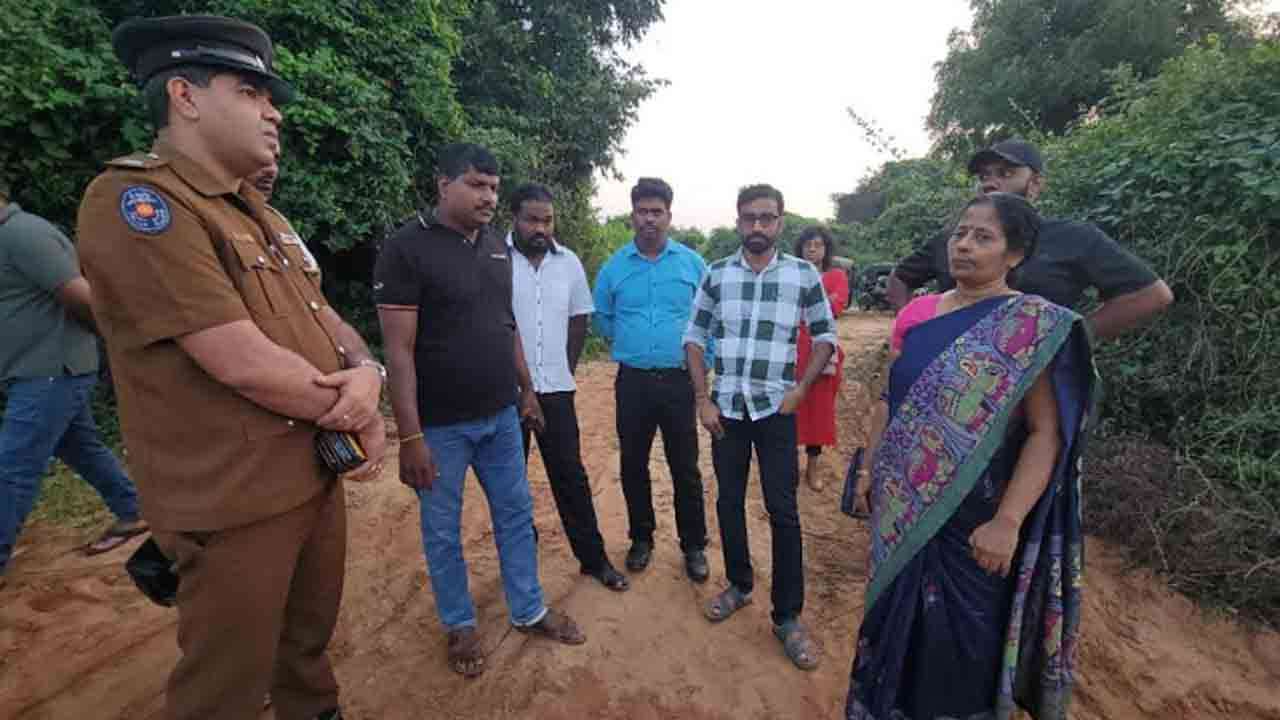 விவசாய நிலங்களில் இடம்பெற்றுவரும் சட்டவிரோத மண் அகழ்வு