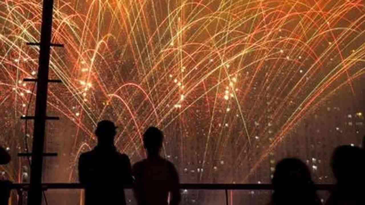 2025 புத்தாண்டு மலர்ந்த முதலாவது நாடு இதோ!