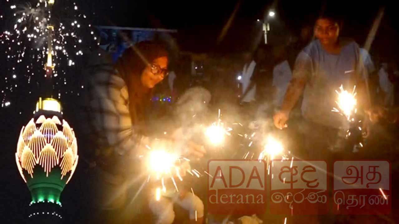 புத்தாண்டு பிறந்தது - பல்வேறு நாடுகளில் கொண்டாட்டம்