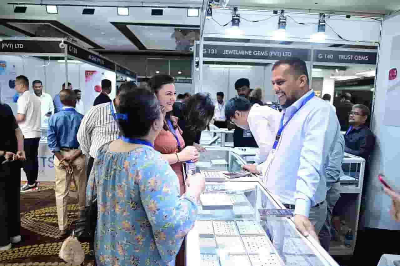 FACETS Sri Lanka 2025 - ஆசியாவின் முன்னணி இரத்தினக்கல் மற்றும் ஆபரண கண்காட்சியை ஆரம்பித்து வைத்த SLGJA