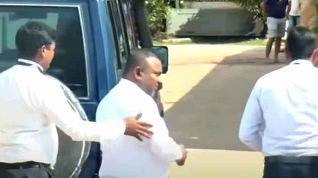 திசர நாணயக்கார மீளவும் விளக்கமறியலில் 