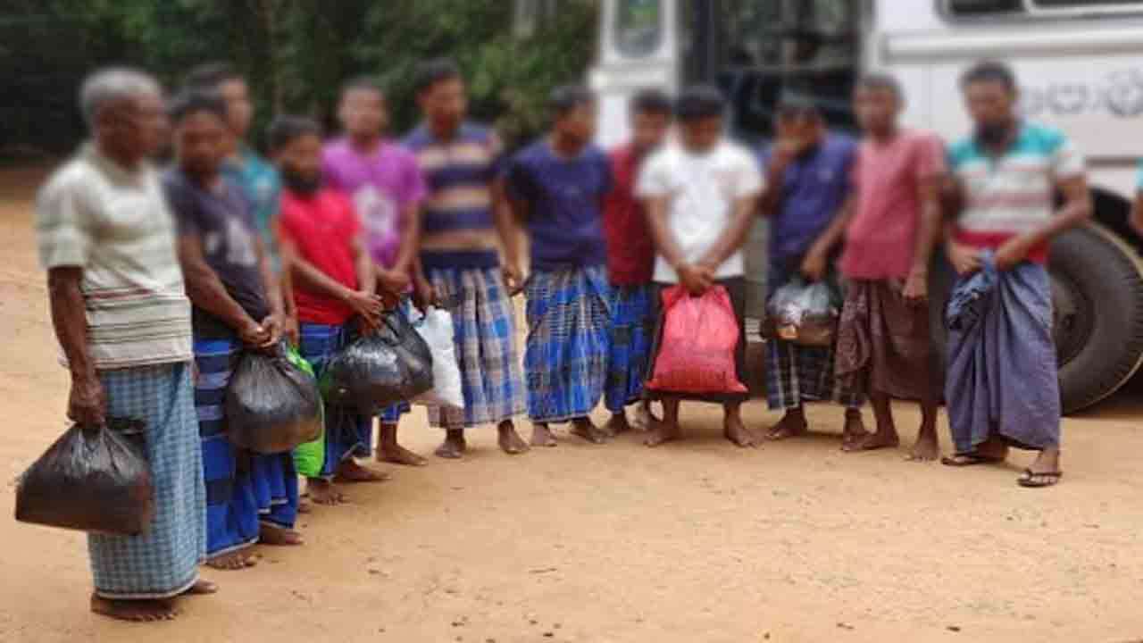 12 மியன்மார் அகதிகளும் உறவினர்களுடன் இணைப்பு!