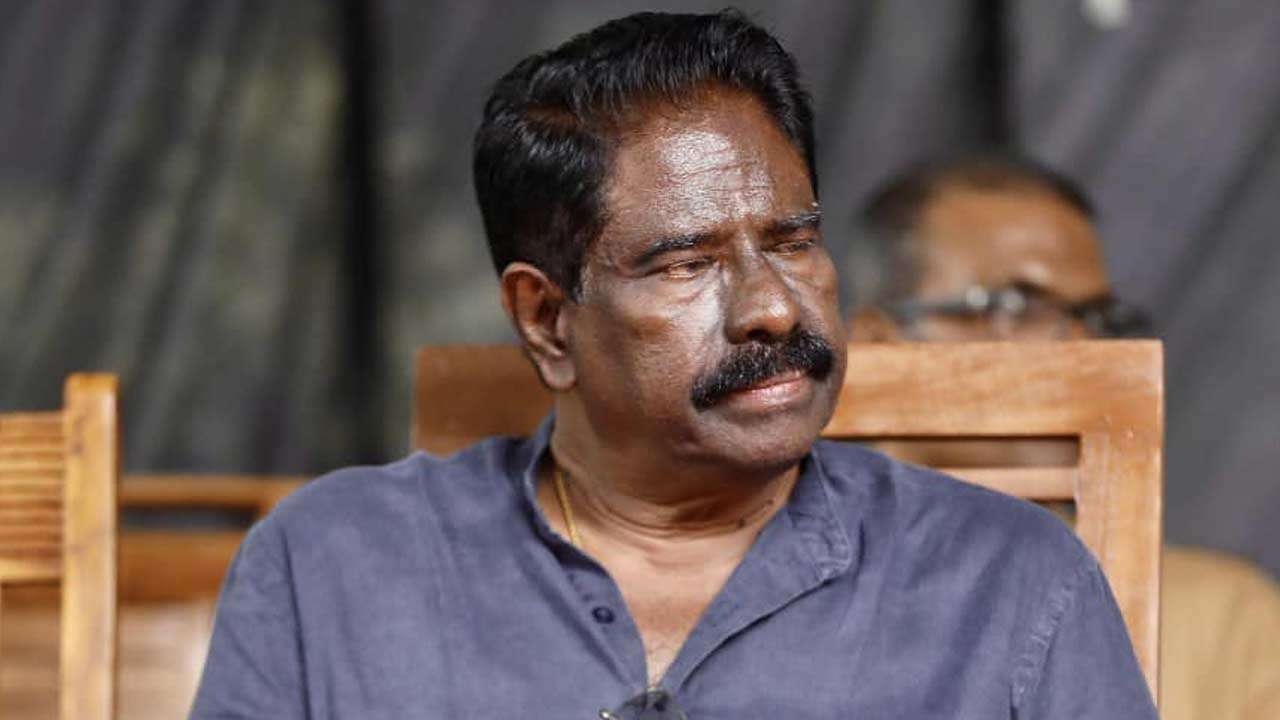 முன்னாள் அமைச்சர் விஜித் விஜயமுனி சொய்சா கைது