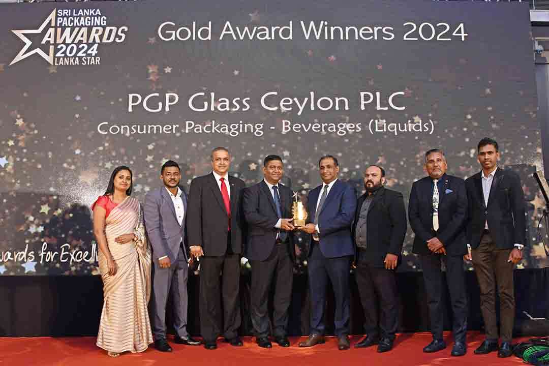 PGP Glass Ceylon நிறுவனம், பொதியிடல் மற்றும் ஏற்றுமதி மகத்துவத்திற்காக இரண்டு தங்க விருதுகளை வென்றுள்ளது