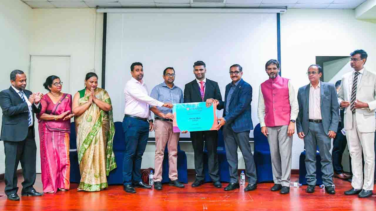 இலங்கையில் ஆங்கில வல்லமையை வலுவூட்டுவதற்காக கேம்பிரிட்ஜ் பரீட்சை நிலையத்தை Amrak Ebek ஆரம்பித்துள்ளது