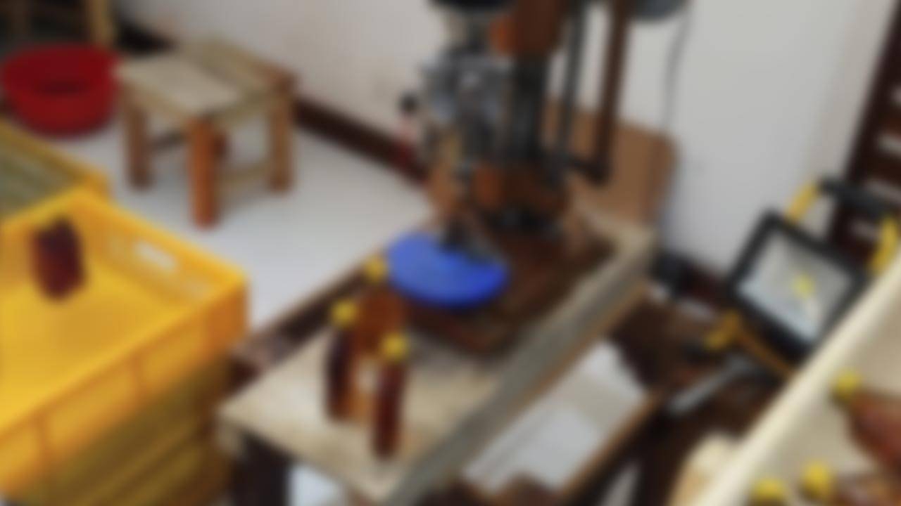 கிரிபத்கொடயில் சட்டவிரோத மதுபான நிலையம் முற்றுகை