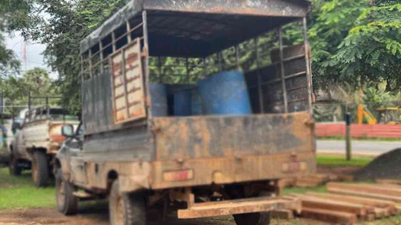 வவுனியாவில் 128 கிலோ மாட்டிறச்சியுடன் வாகனம் மடக்கி பிடிப்பு
