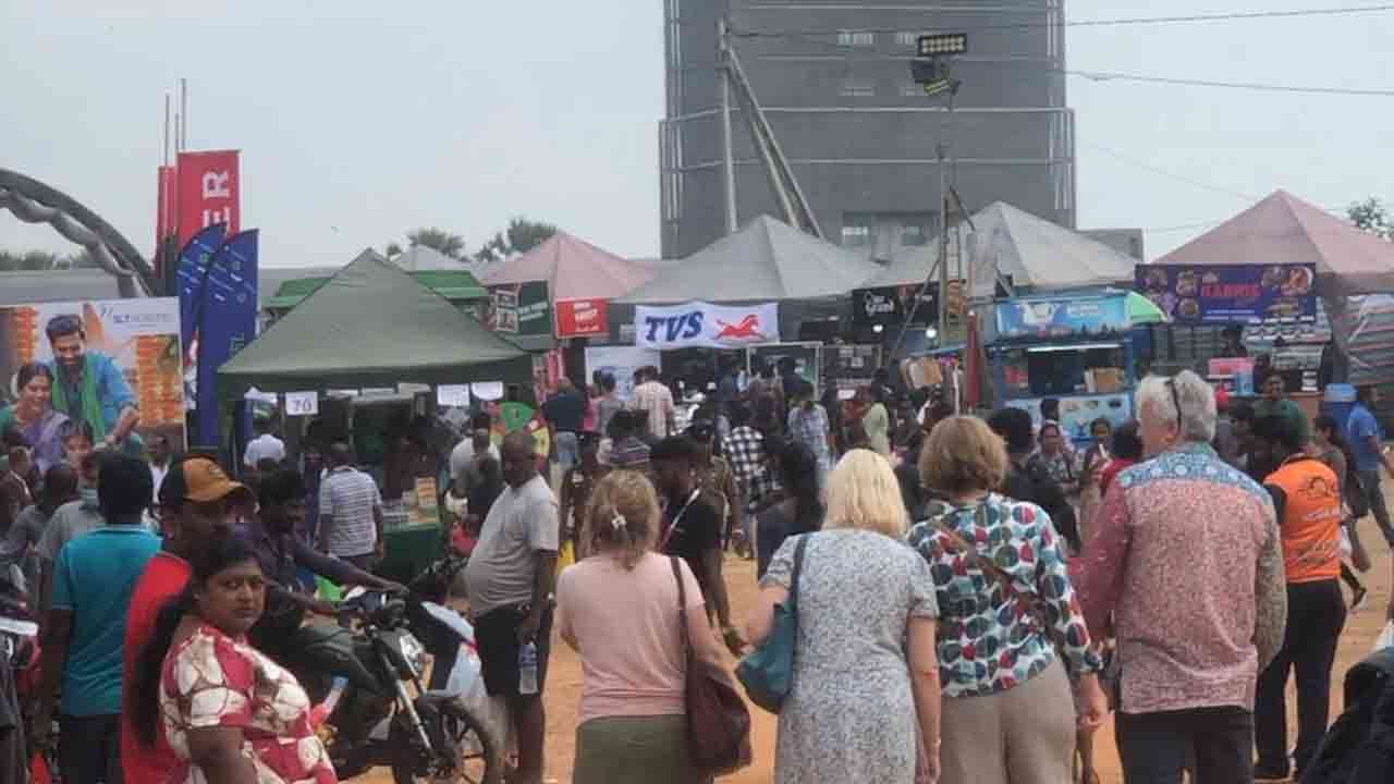 யாழில் சர்வதேச வர்த்தகக் கண்காட்சி