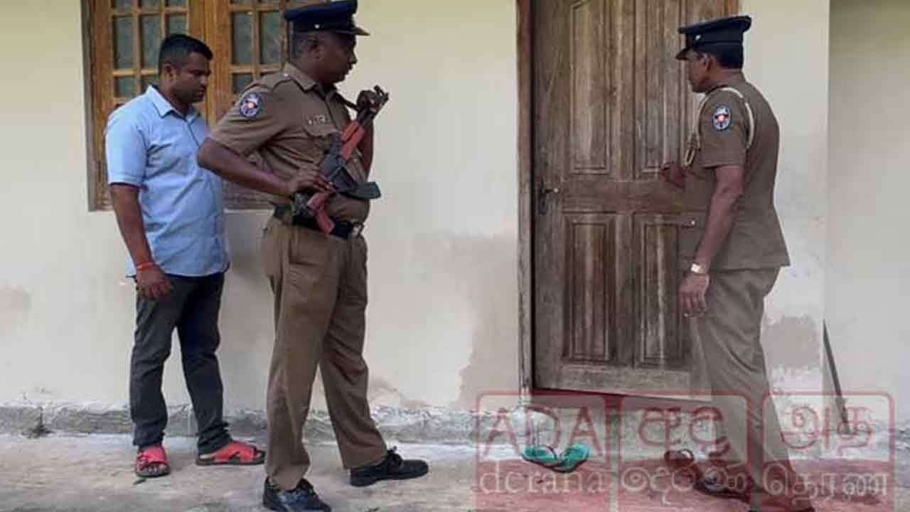 இளைஞரை கத்தியால் குத்தி கொலை செய்த இளம் பெண்