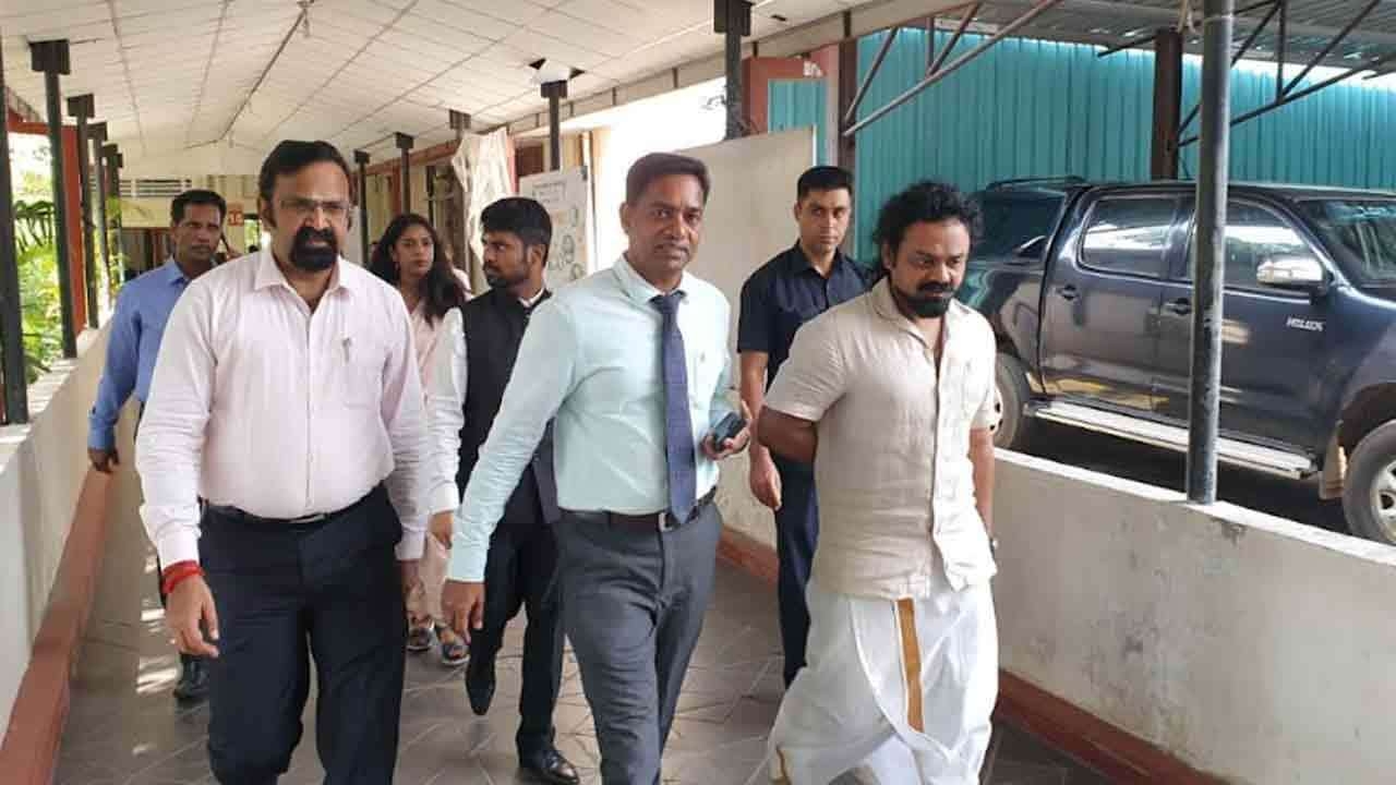 காயமடைந்த இந்திய மீனவர்களை பார்வையிட்ட யாழ். இந்திய துணைத்தூதுவர்