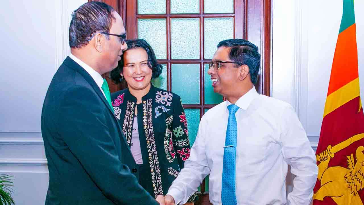 ஜனாதிபதியின் செயலாளர் மற்றும் ADB பிரதிநிதிகளுக்கு இடையில் சந்திப்பு