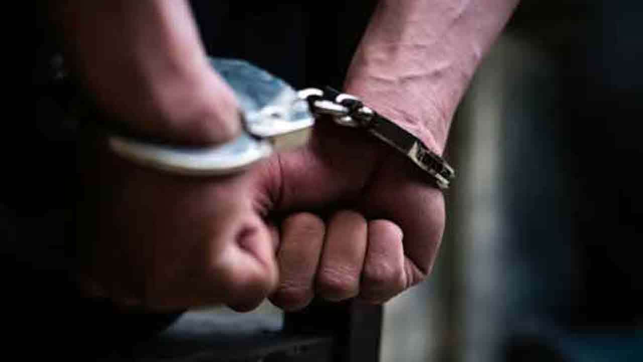 மெதிரிகிரிய OIC கைது