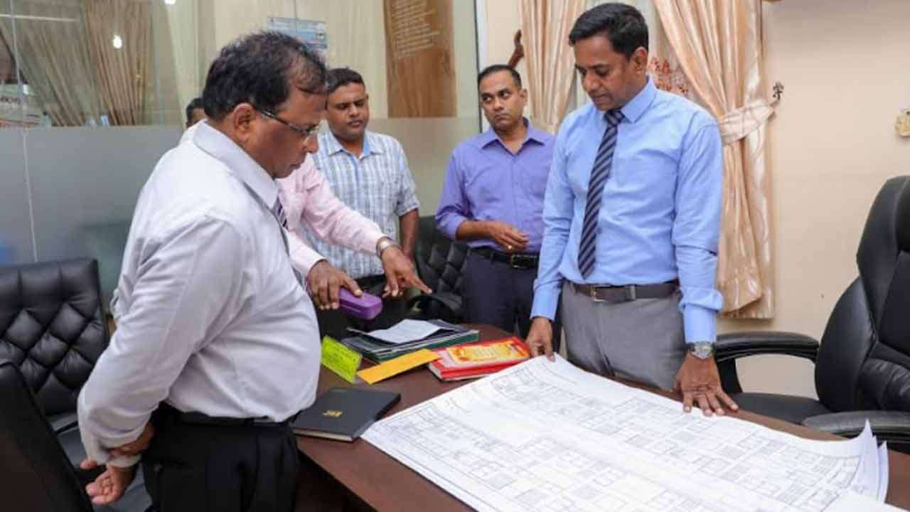 வட மாகாண ஆளுநர் - யாழ் போதனா வைத்தியசாலை நிர்வாகம் இடையே சந்திப்பு