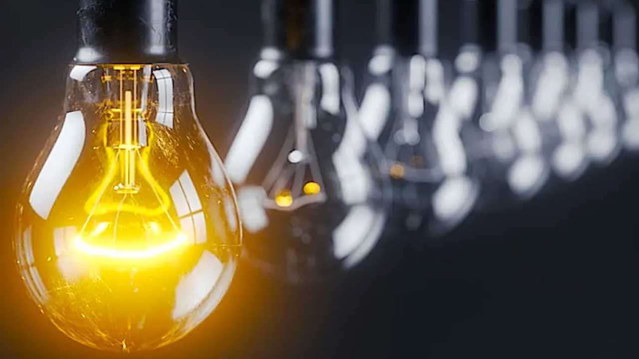 சில பகுதிகளில் மின்சார விநியோகம் வழமைக்கு