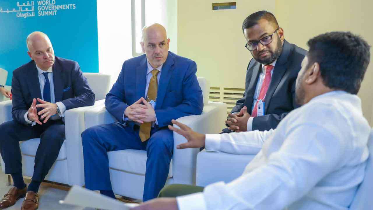 இலங்கையில் டிஜிட்டல் மயமாக்கலுக்கு ஒரகல் நிறுவனம் ஆதரவு