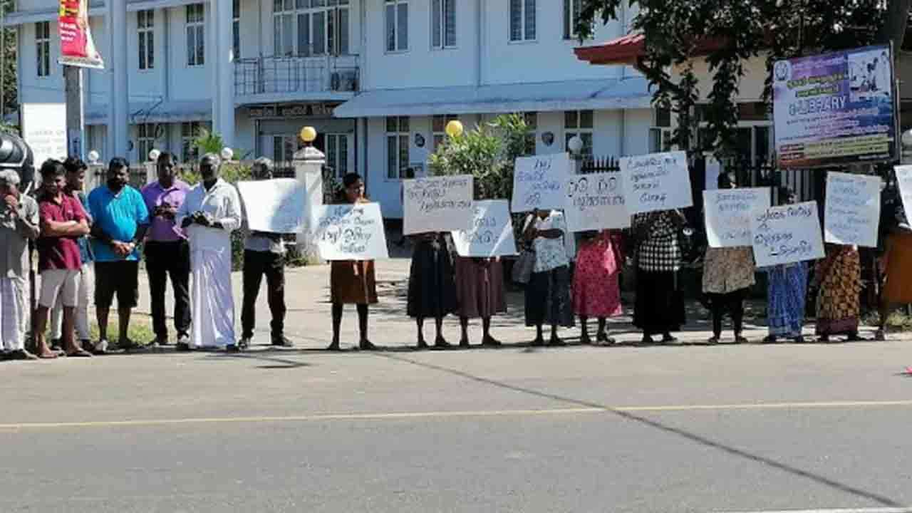 பிரதேச அமைப்புக்களின் ஏற்பாட்டில் கவனயீர்ப்பு போராட்டம்!
