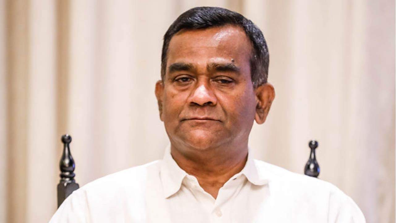 திஸ்ஸ அத்தநாயக்க விலகல்