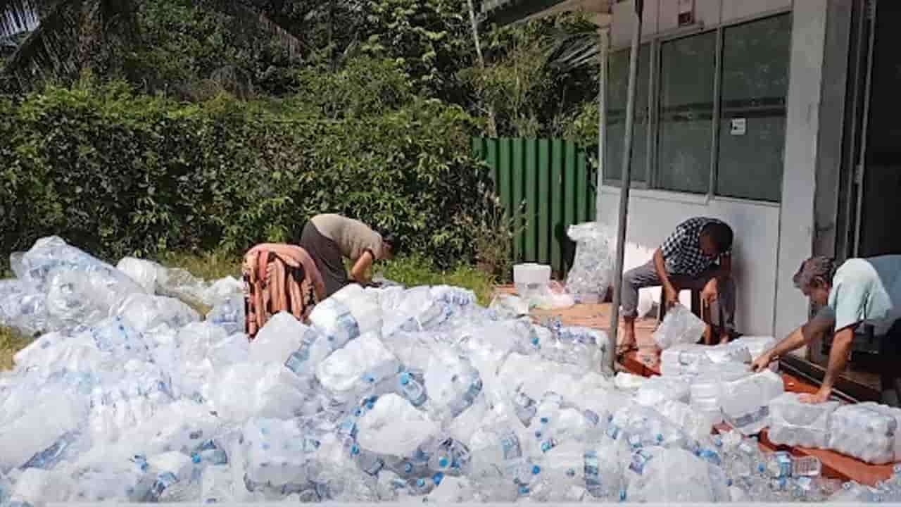போலி SLS தரநிலை சின்னம் கொண்ட ஒரு தொகை தண்ணீர் போத்தல்கள் அழிப்பு