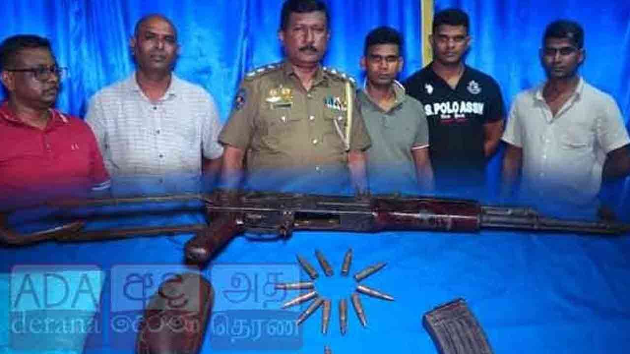 பொது மயானம் ஒன்றிலிருந்து ஆயுதங்கள் மீட்பு