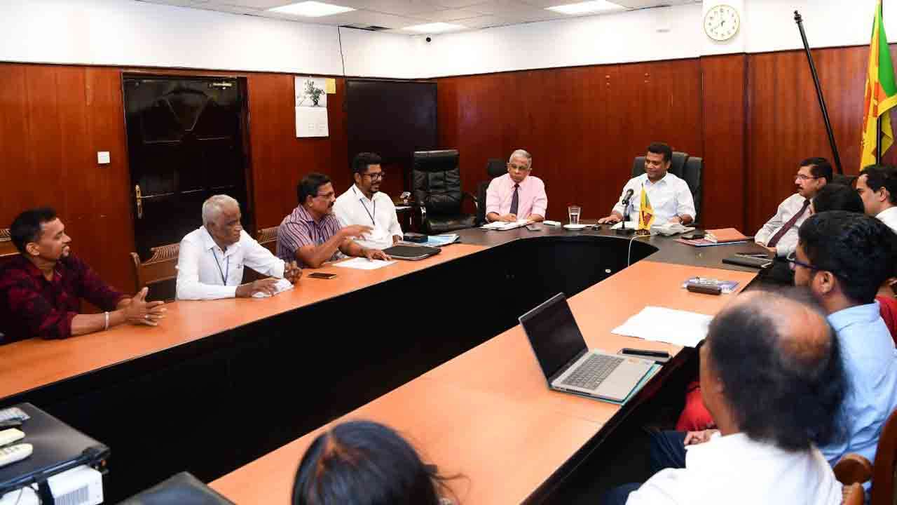 அறுவை சிகிச்சையின் போது பாவிக்கப்படும் துணி உற்பத்தி  அதிகரிப்பு?