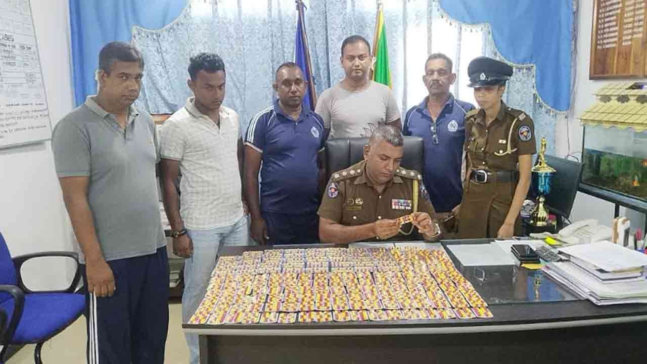 சுதுமலையில் 1,600 போதை மாத்திரைகளுடன் இருவர் கைது